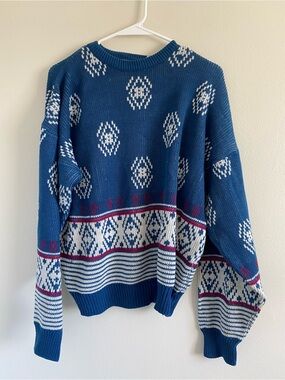 Celebrity Club Blue Knit Sweater with White Pattern Accents